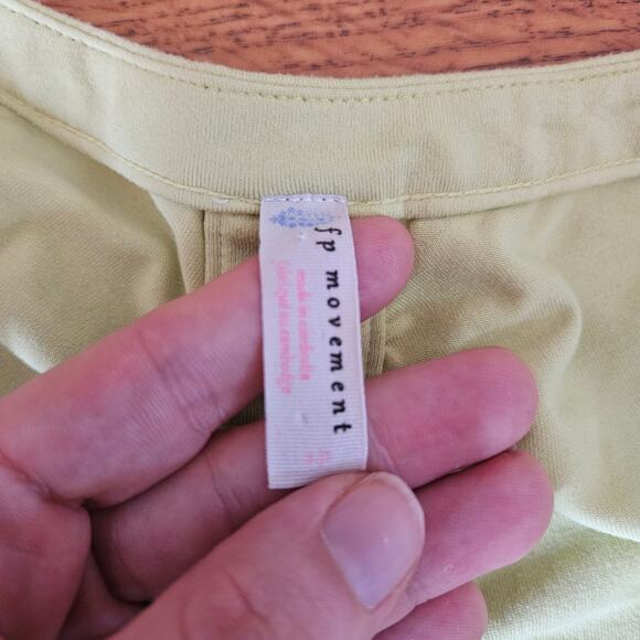 FP Free People Movement Green Tank Crop Top Size Small - Picture 3 of 6